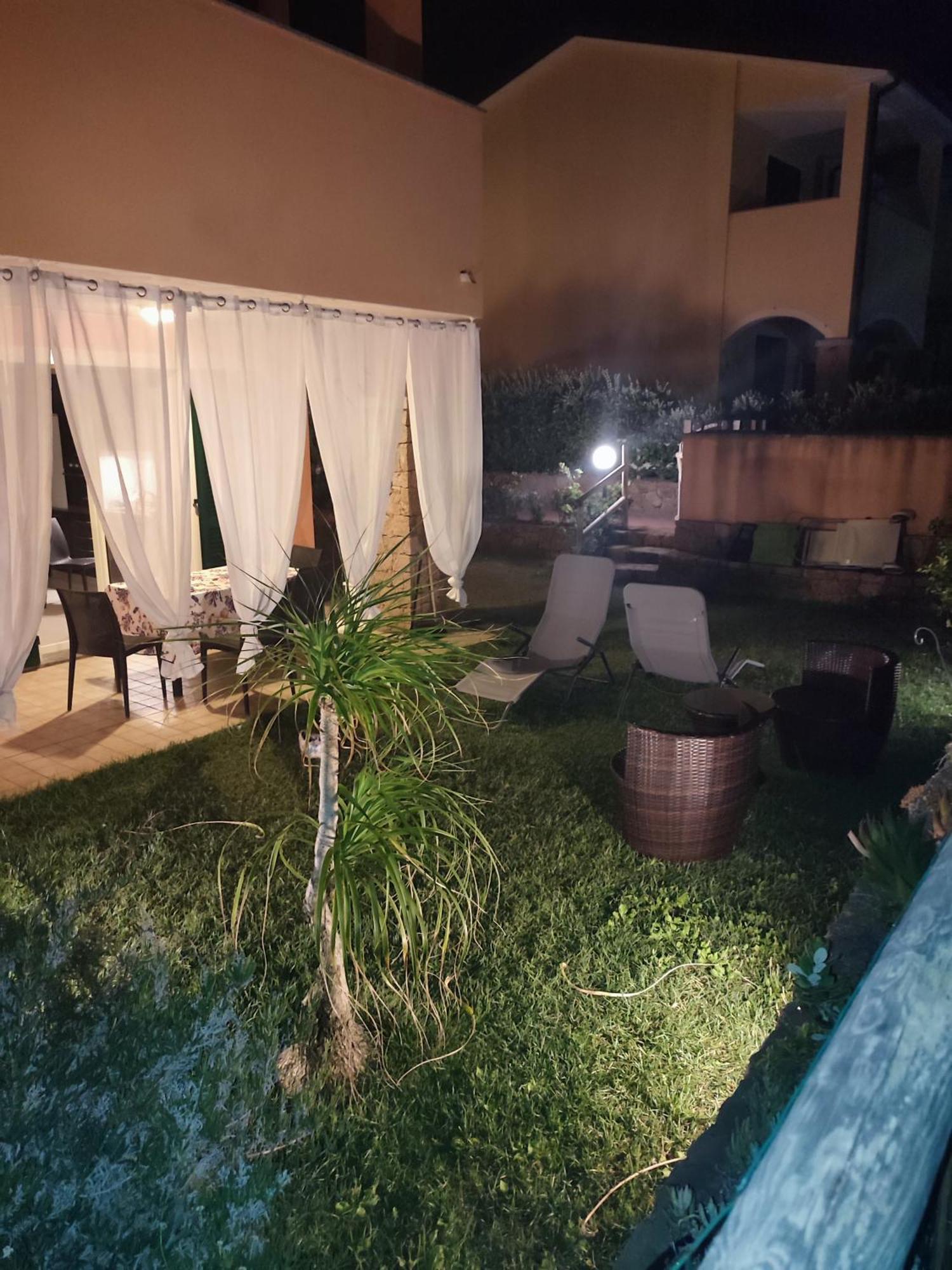 La Casa Sulle Dune Badesi Εξωτερικό φωτογραφία